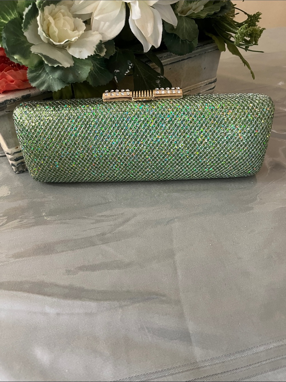 Ladies lime Green dress clutch bag ( New)